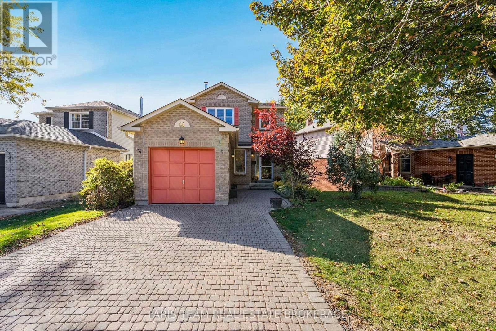 46 Moorcrest Drive, Aurora, ON, L4G 3R4