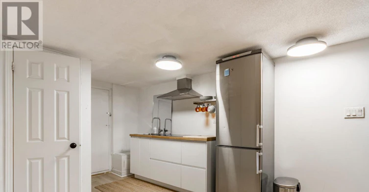 LOWER-1057 Davenport Road, Toronto, ON, M6G 2C2 - 11