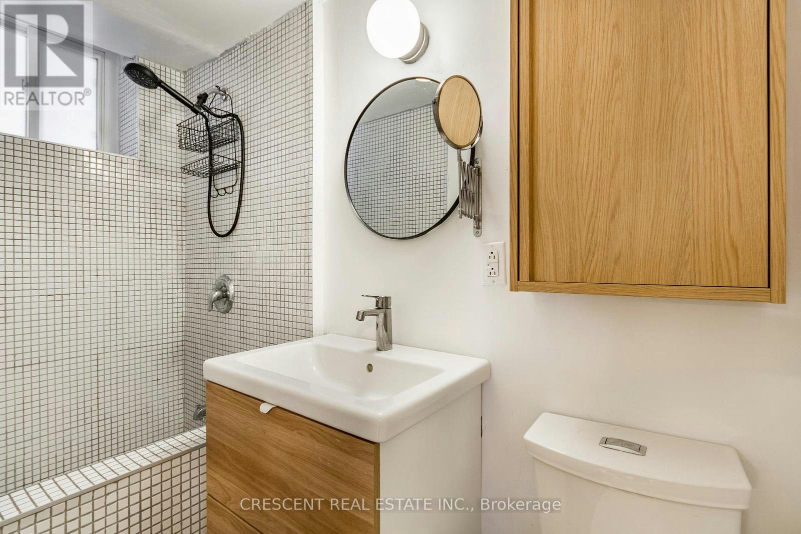 LOWER-1057 Davenport Road, Toronto, ON, M6G 2C2 - 13