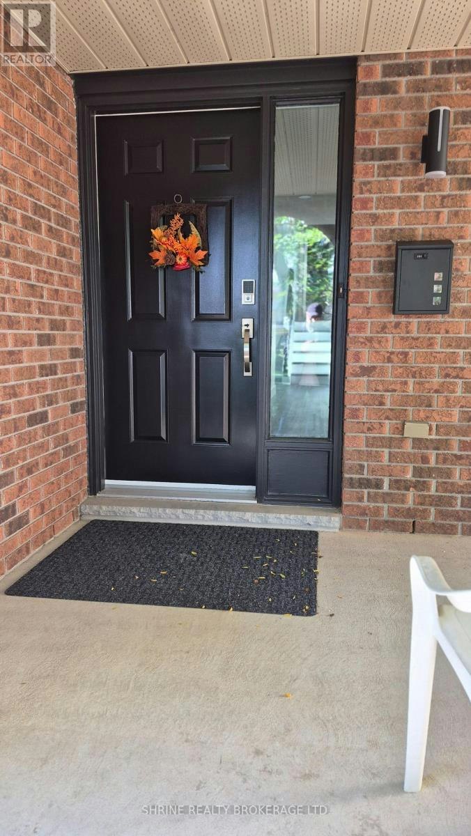 152 Grenfell Crescent, London, ON, N5X 2R9 - 2