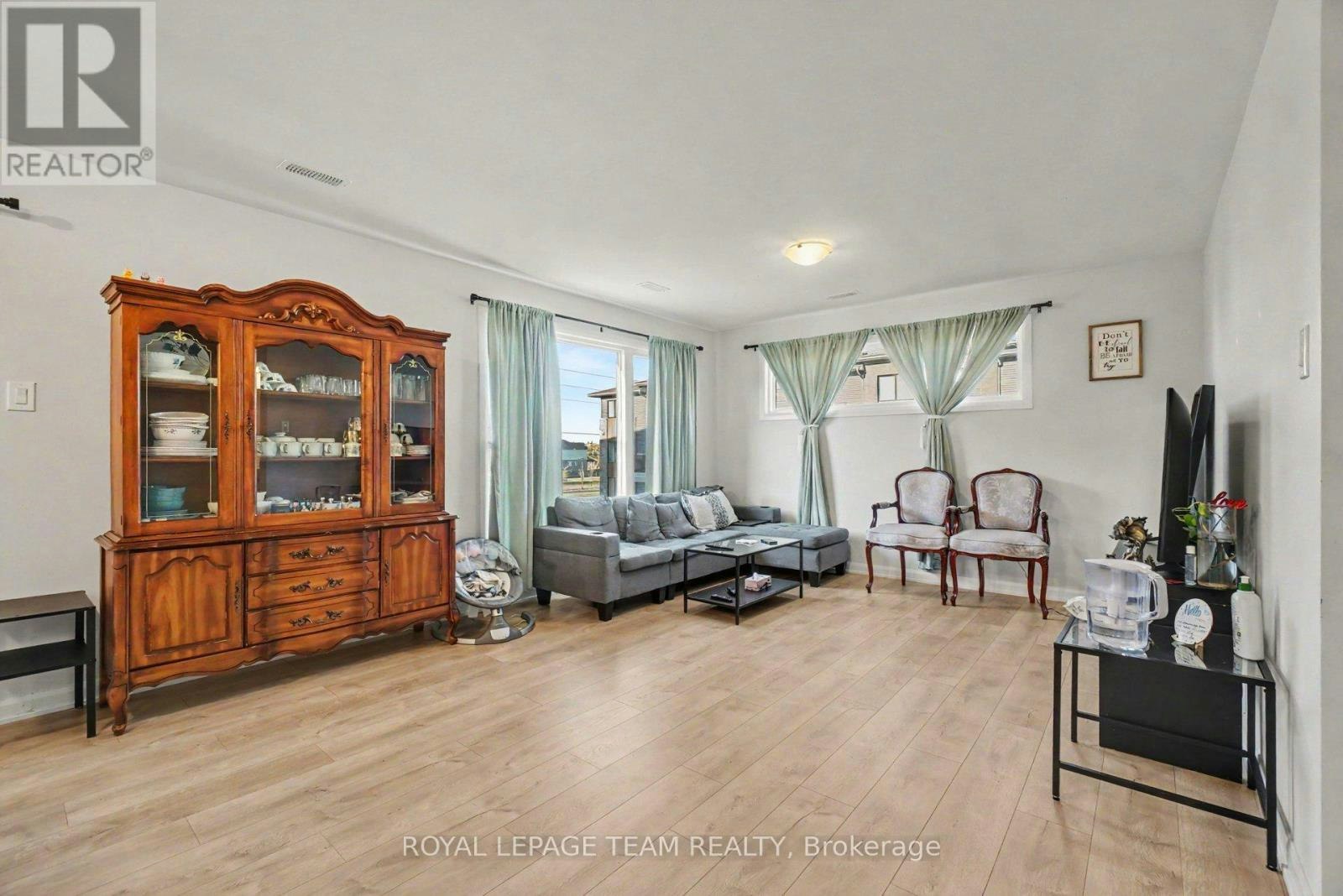1336 Creekway Private, Ottawa, ON, K2T 0R8 - 2
