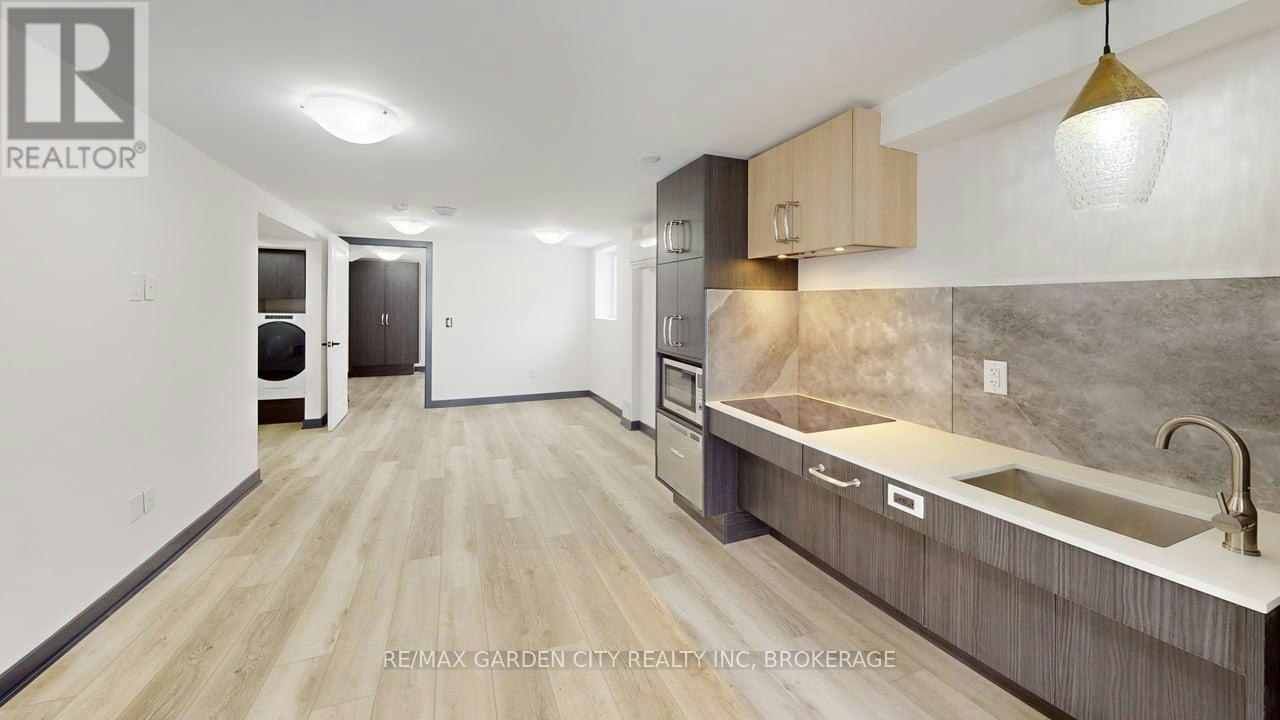 729 Queensdale Avenue E, Hamilton, ON, L8V 1M4 - 4