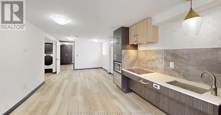 729 Queensdale Avenue E, Hamilton, ON, L8V 1M4 - 4