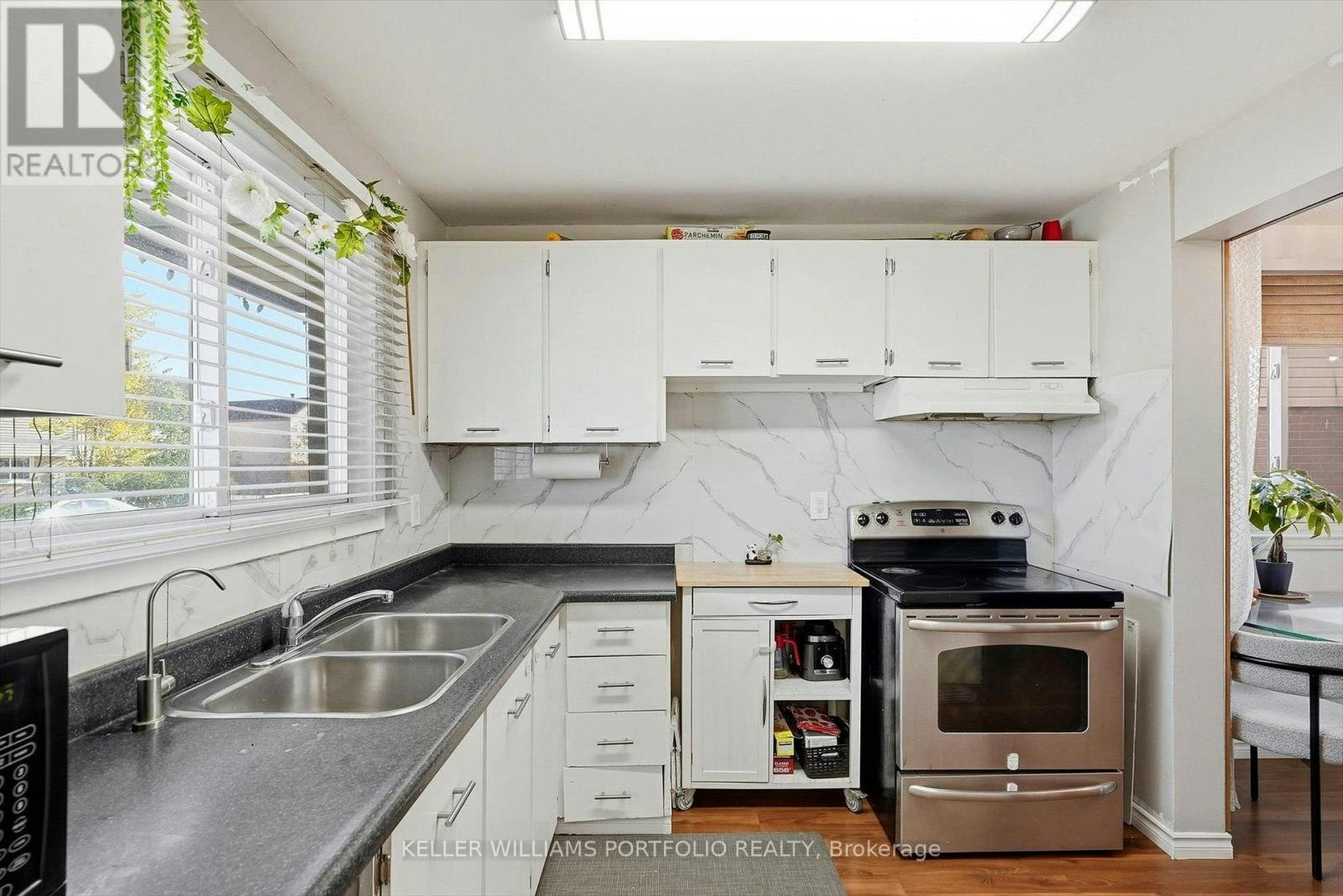 19 Highland Trail, Brampton, ON, L6S 1P4 - 16