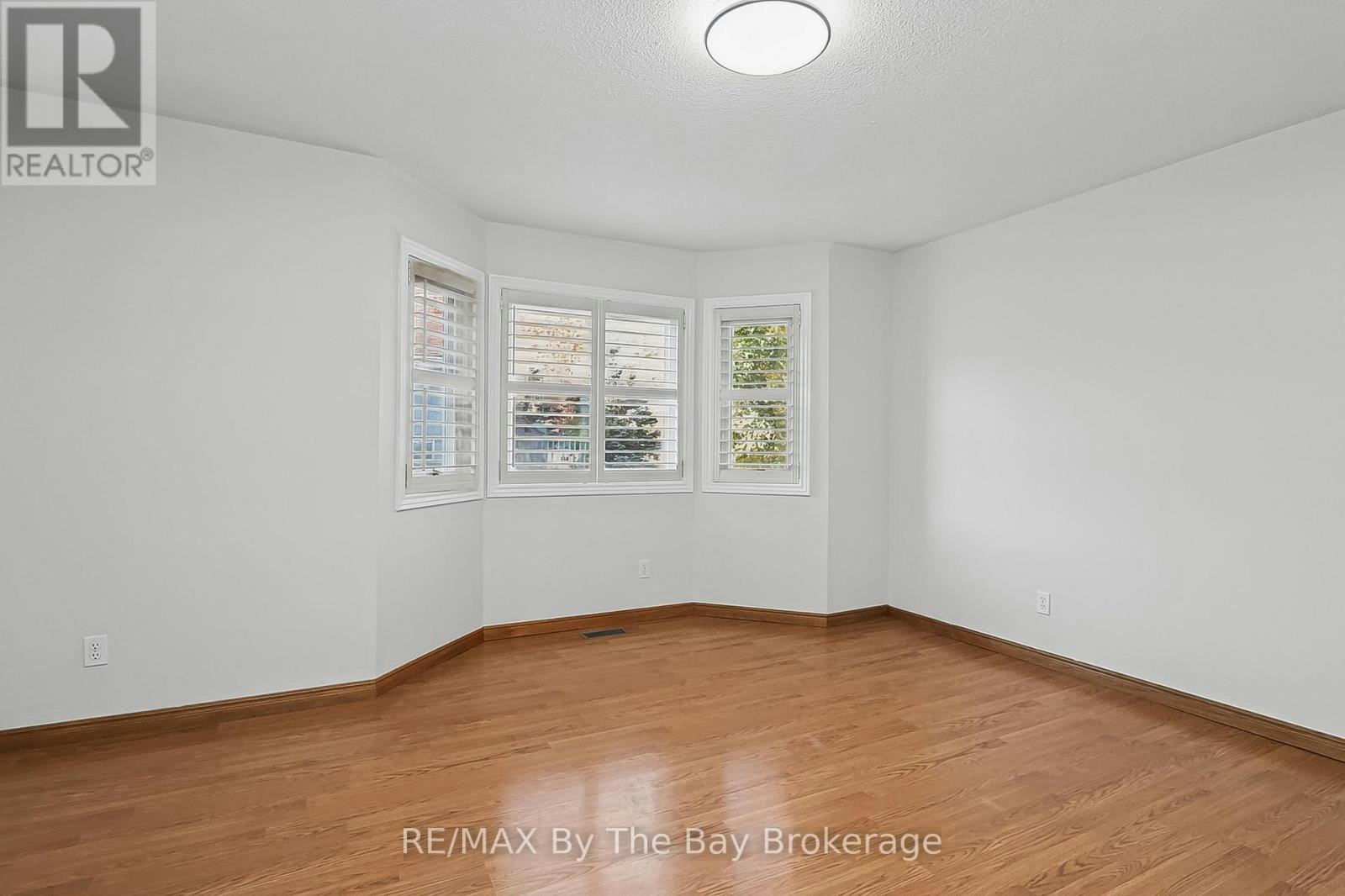 6 Riverdale (Main Level Drive, Wasaga Beach, ON, L9Z 1E9 - 15