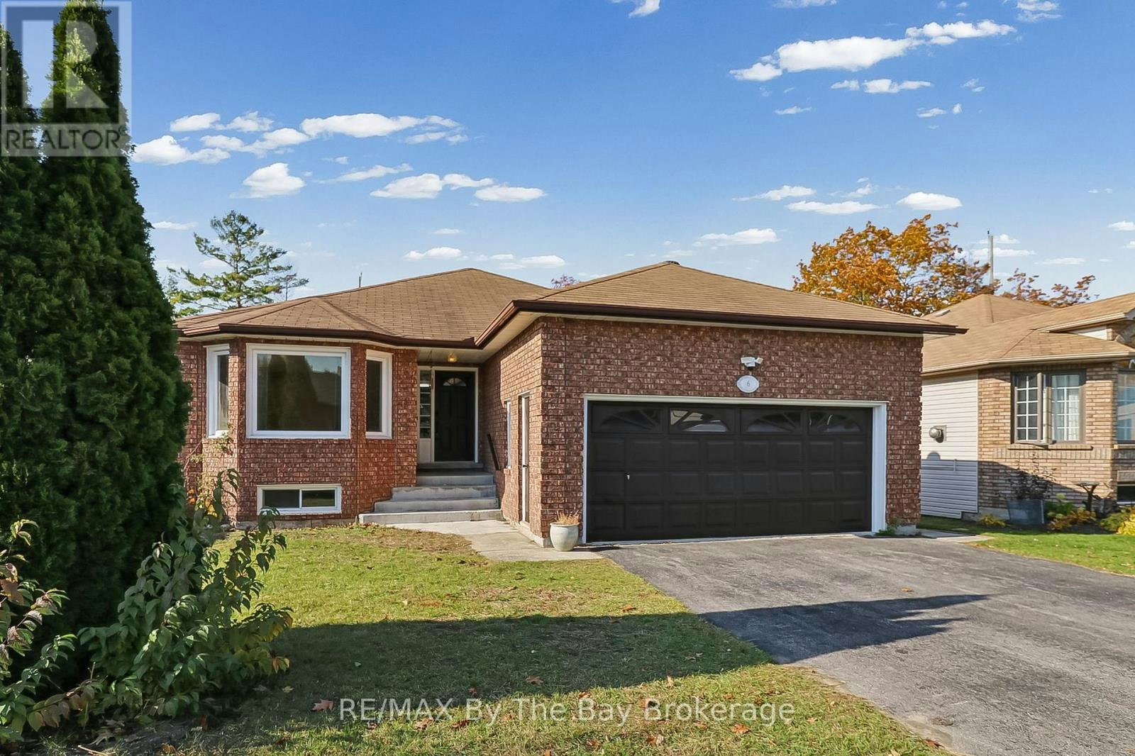 6 Riverdale (Main Level Drive, Wasaga Beach, ON, L9Z 1E9