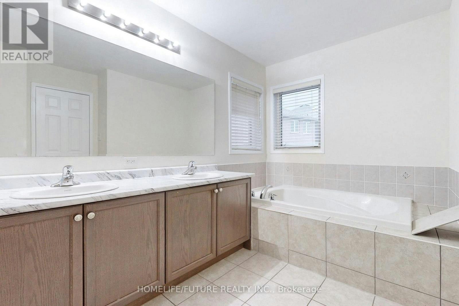 13 Lloydminster Avenue, Ajax, ON, L1Z 0S1 - 11