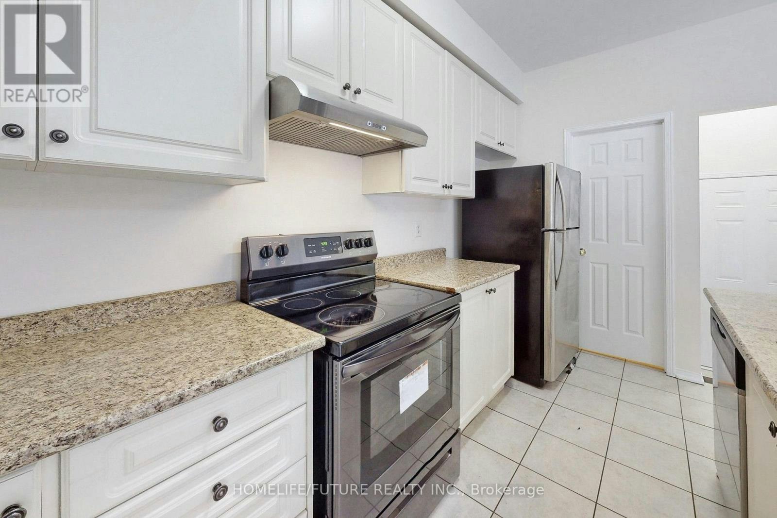 13 Lloydminster Avenue, Ajax, ON, L1Z 0S1 - 6