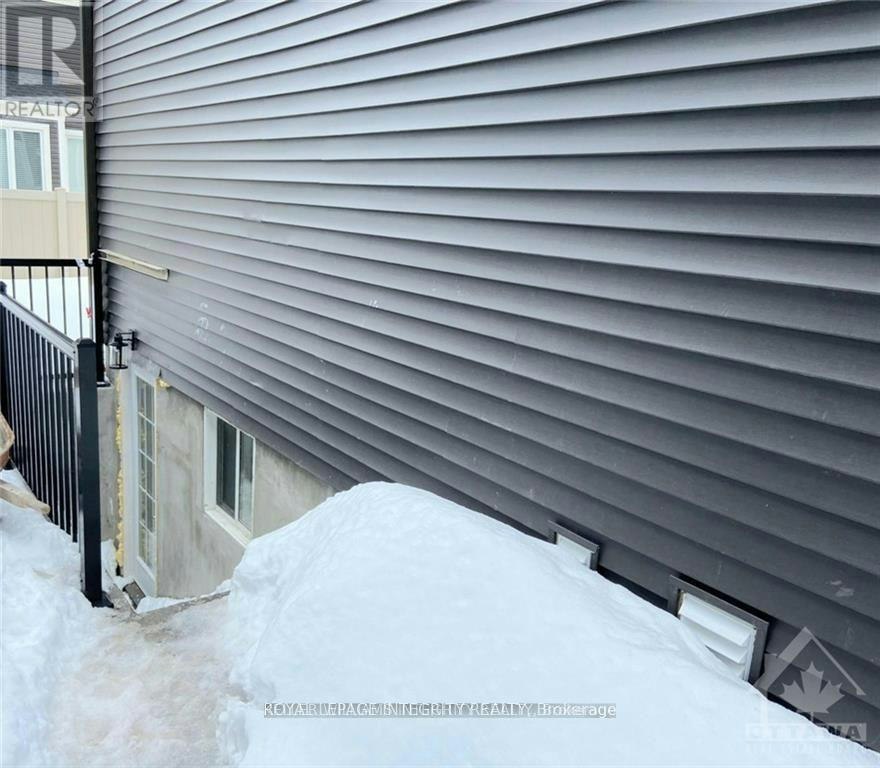 B-264 Ponderosa Street, Ottawa, ON, K2V 0N4 - 3