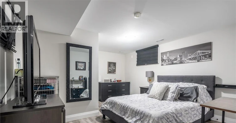 Lower-242 17th Street WEST, Hamilton, ON, L9C 4G2 - 9