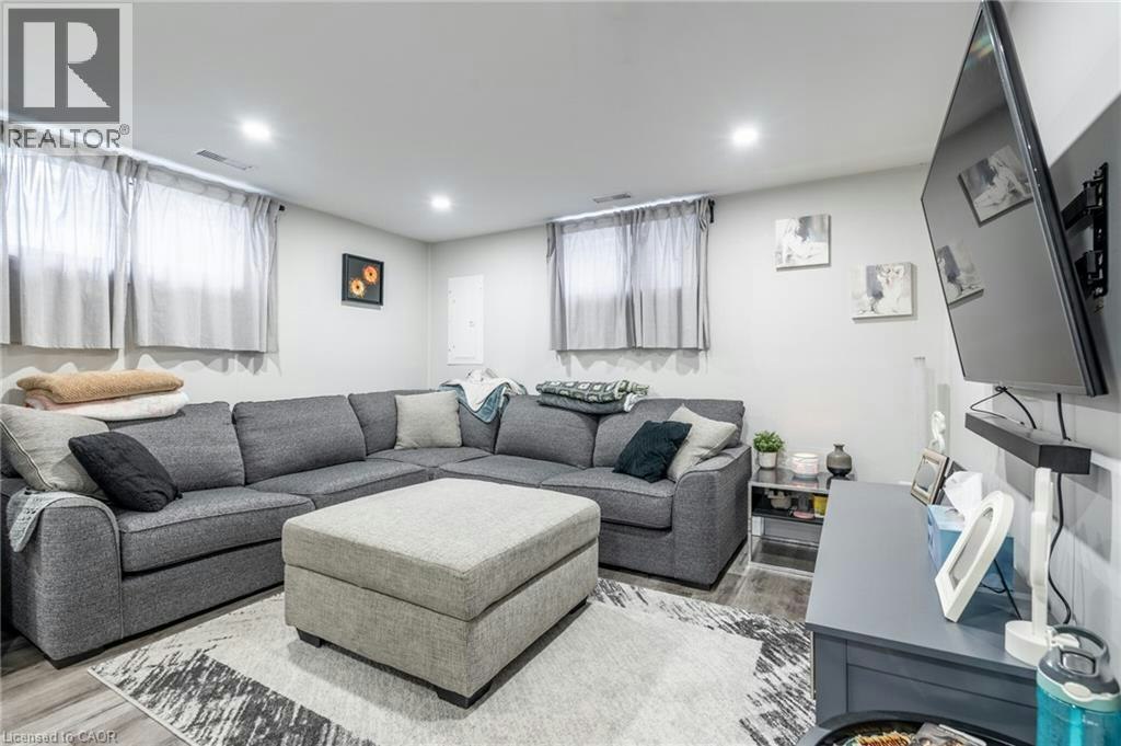 Lower-242 17th Street WEST, Hamilton, ON, L9C 4G2 - 7