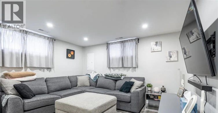 Lower-242 17th Street WEST, Hamilton, ON, L9C 4G2 - 7
