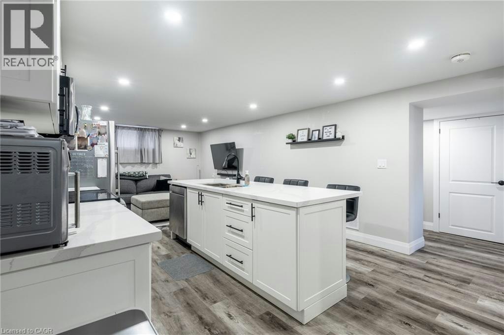 Lower-242 17th Street WEST, Hamilton, ON, L9C 4G2 - 4