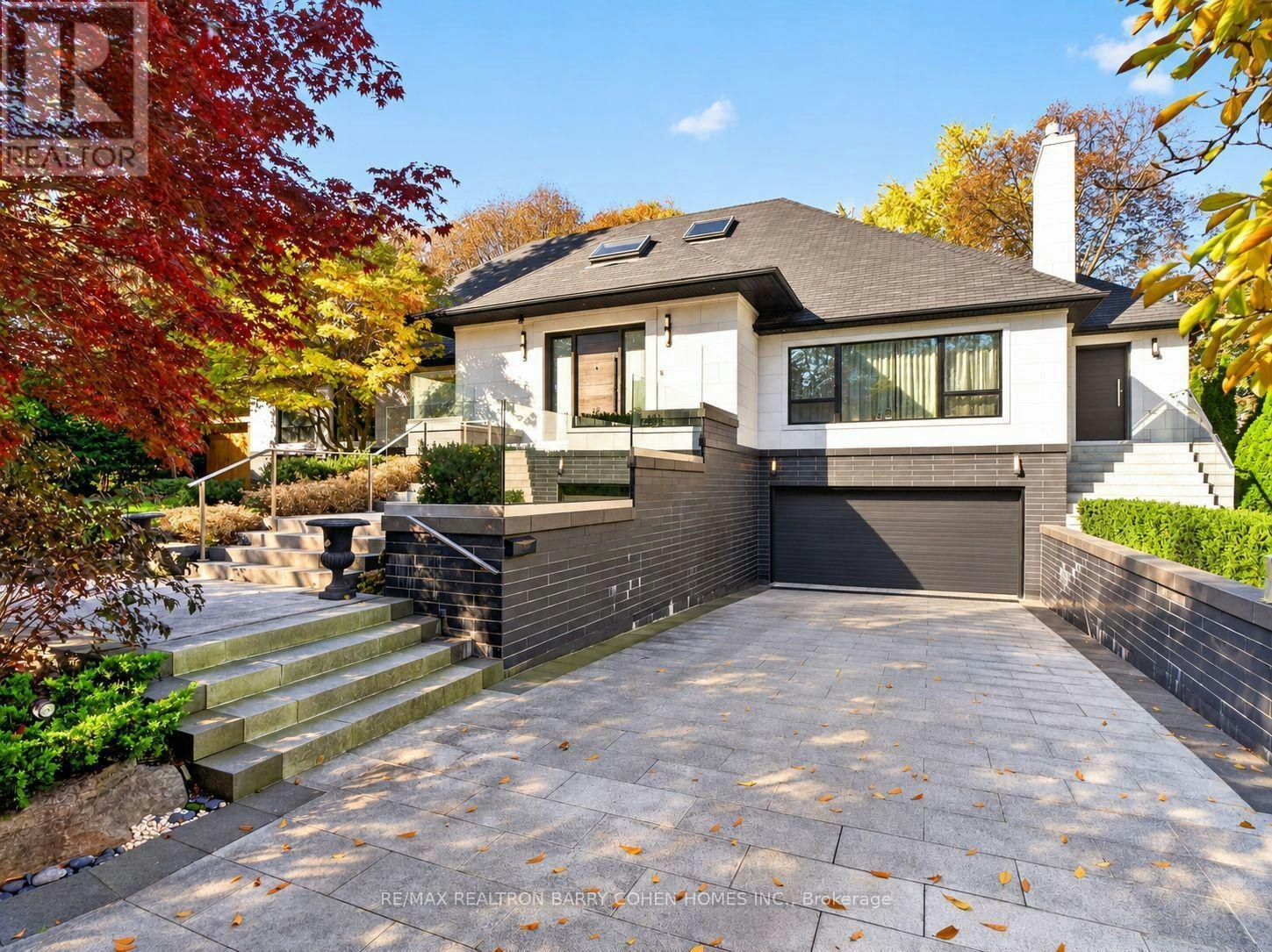 23 Vernham Court, Toronto, ON, M2L 2B3