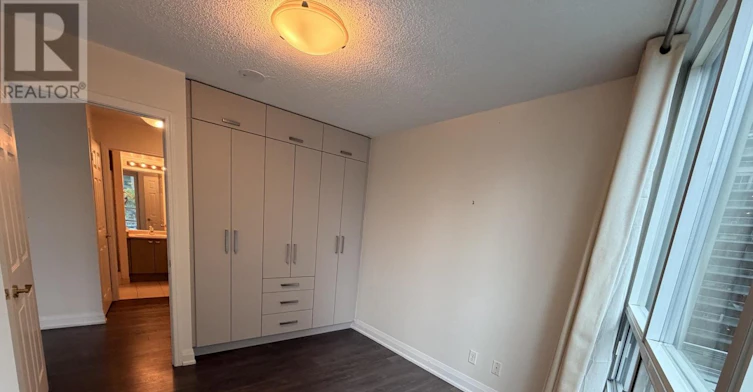 802-30 Grand Trunk Crescent, Toronto, ON, M5J 3A4 - 6