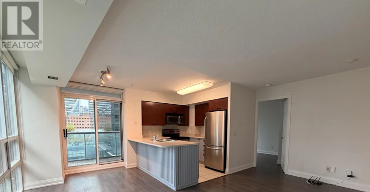 802-30 Grand Trunk Crescent, Toronto, ON, M5J 3A4 - 12