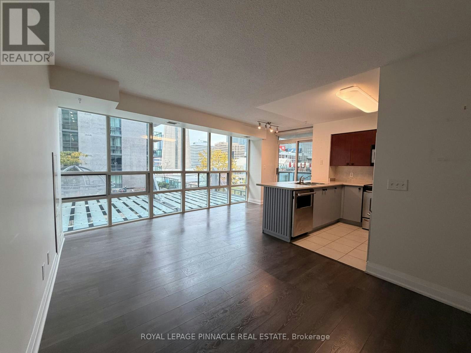 802-30 Grand Trunk Crescent, Toronto, ON, M5J 3A4 - 13