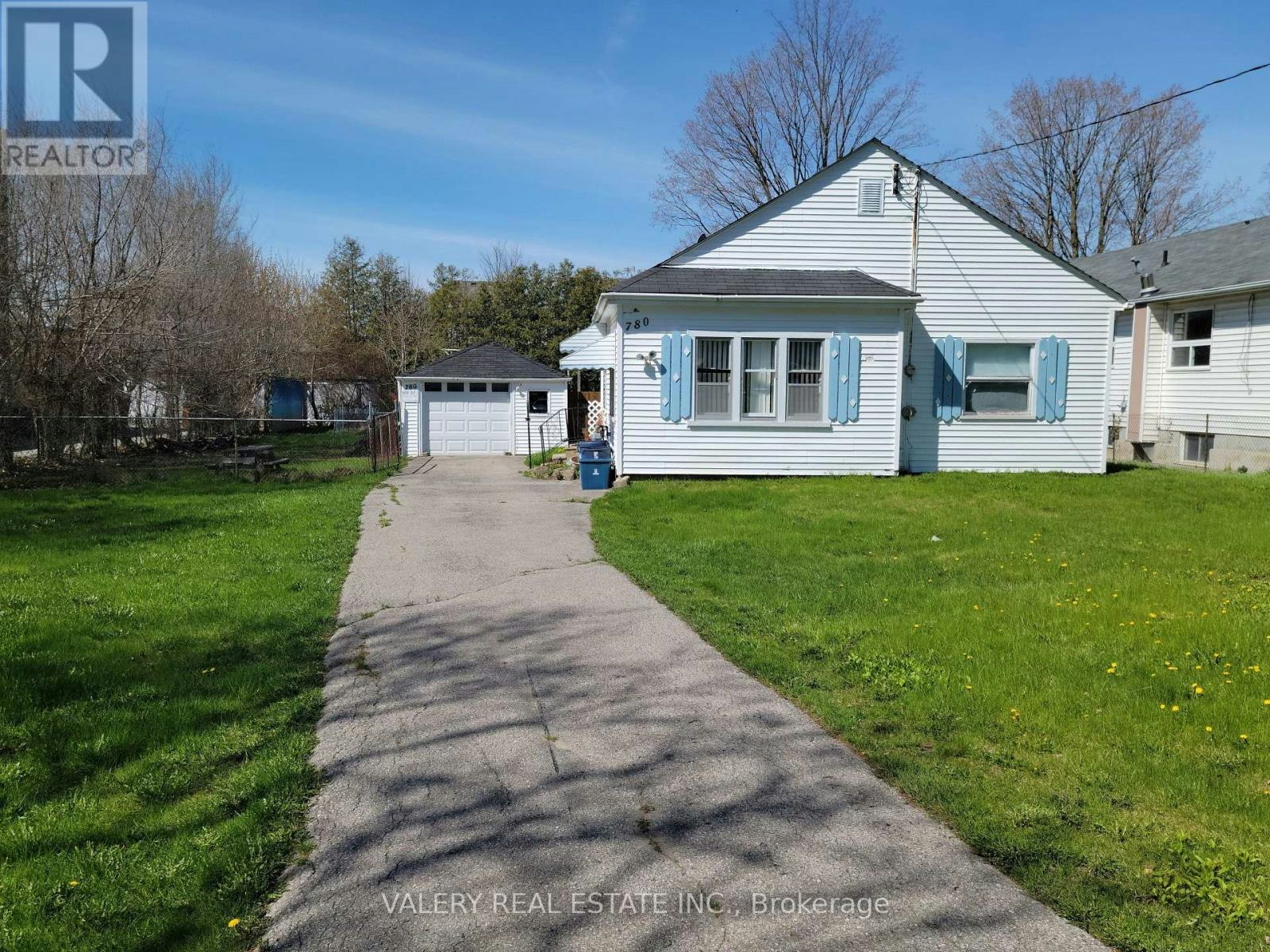 780 Liverpool Road, Pickering, ON, L1W 1S1