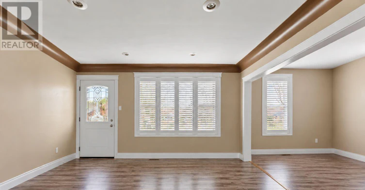 2563 Meldrum Road, Windsor, ON, N8W 4E9 - 3