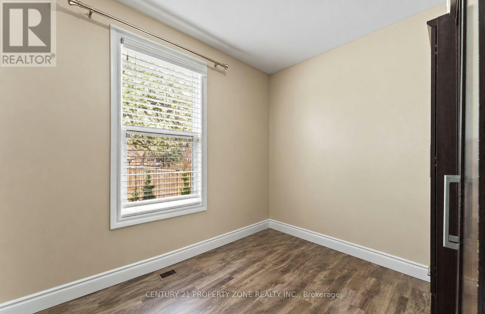 2563 Meldrum Road, Windsor, ON, N8W 4E9 - 7