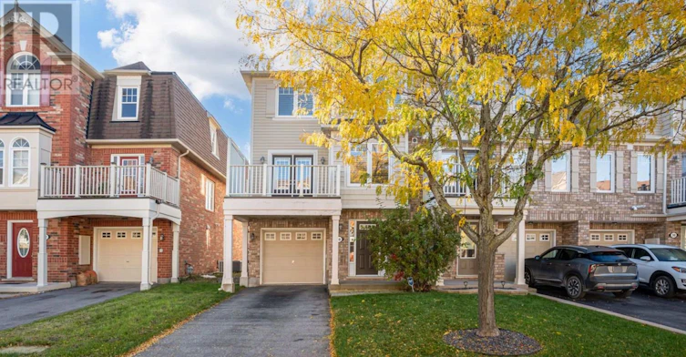 38 Muston Lane, Whitchurch-Stouffville, ON, L4A 0P9 - 2
