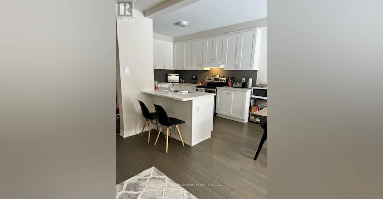 523 Flagstaff Drive, Ottawa, ON, K2J 6S7 - 5