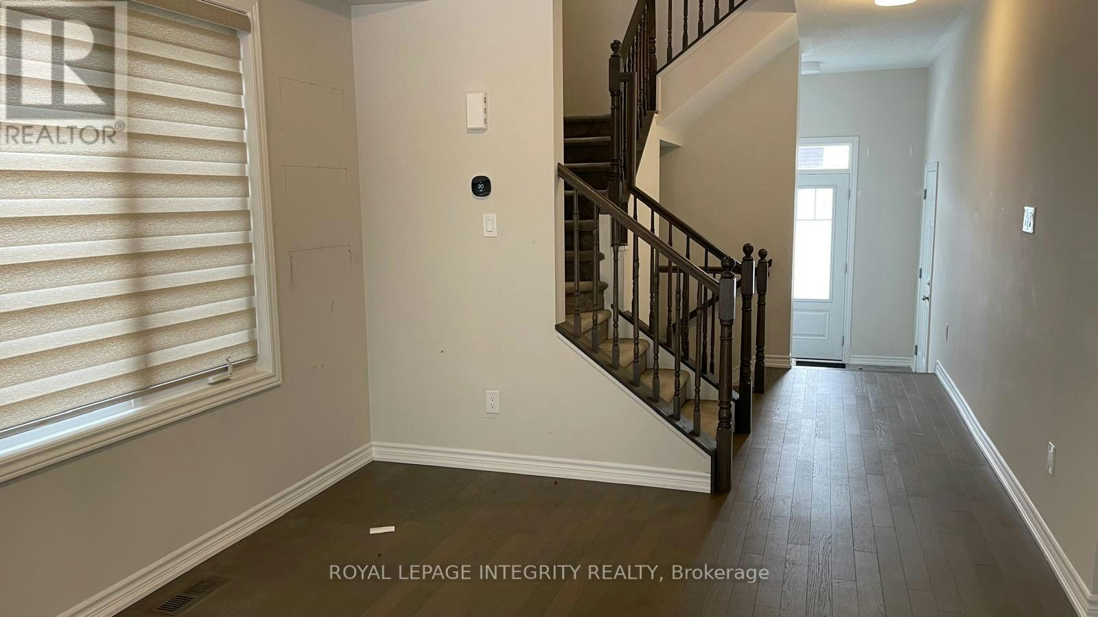 523 Flagstaff Drive, Ottawa, ON, K2J 6S7 - 9