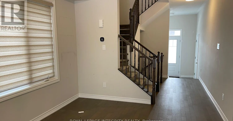 523 Flagstaff Drive, Ottawa, ON, K2J 6S7 - 9