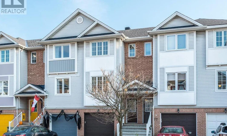 74 Manhattan Crescent