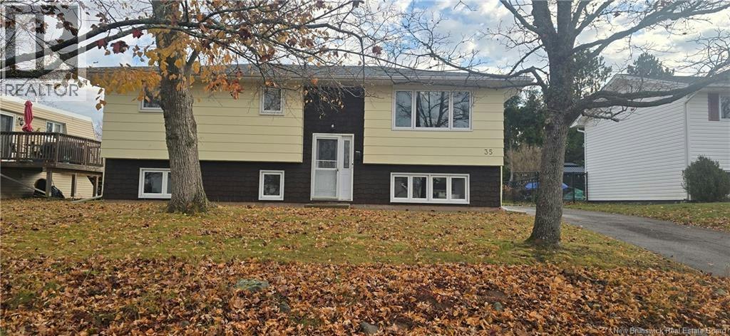 35 Henderson Avenue, Riverview, NB, E1B 3P4