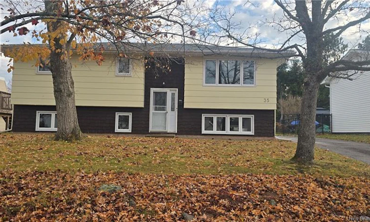 35 Henderson Avenue