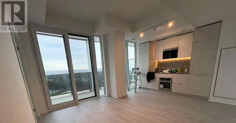 606-1 Fairview Road E, Mississauga, ON, L5A 0B4 - 2