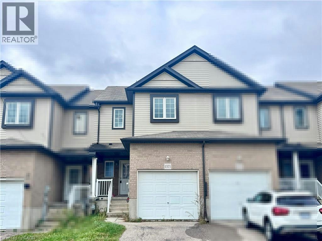 1371 Countrystone Drive, Kitchener, ON, N2N 3R8