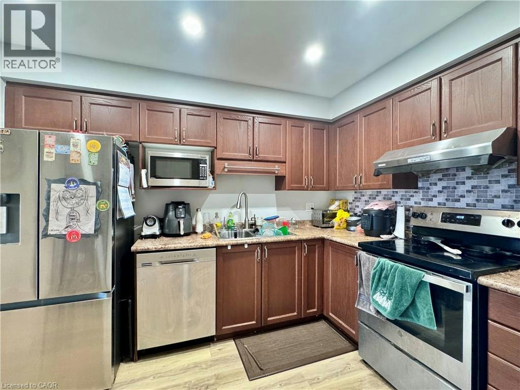 1371 Countrystone Drive, Kitchener, ON, N2N 3R8 - 12