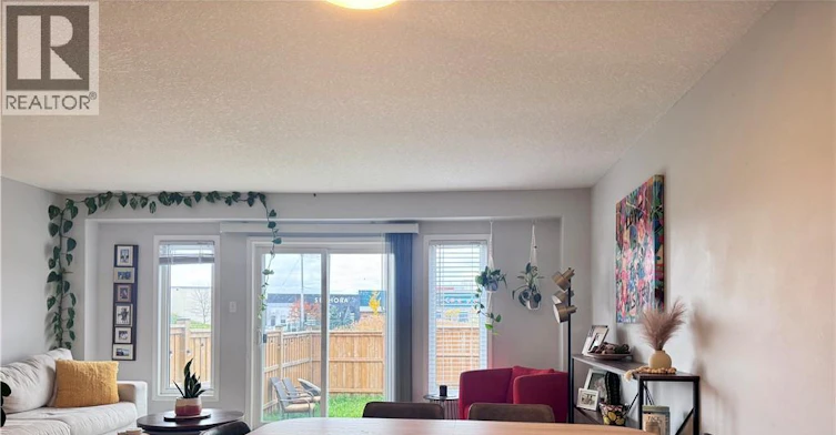 1371 Countrystone Drive, Kitchener, ON, N2N 3R8 - 4