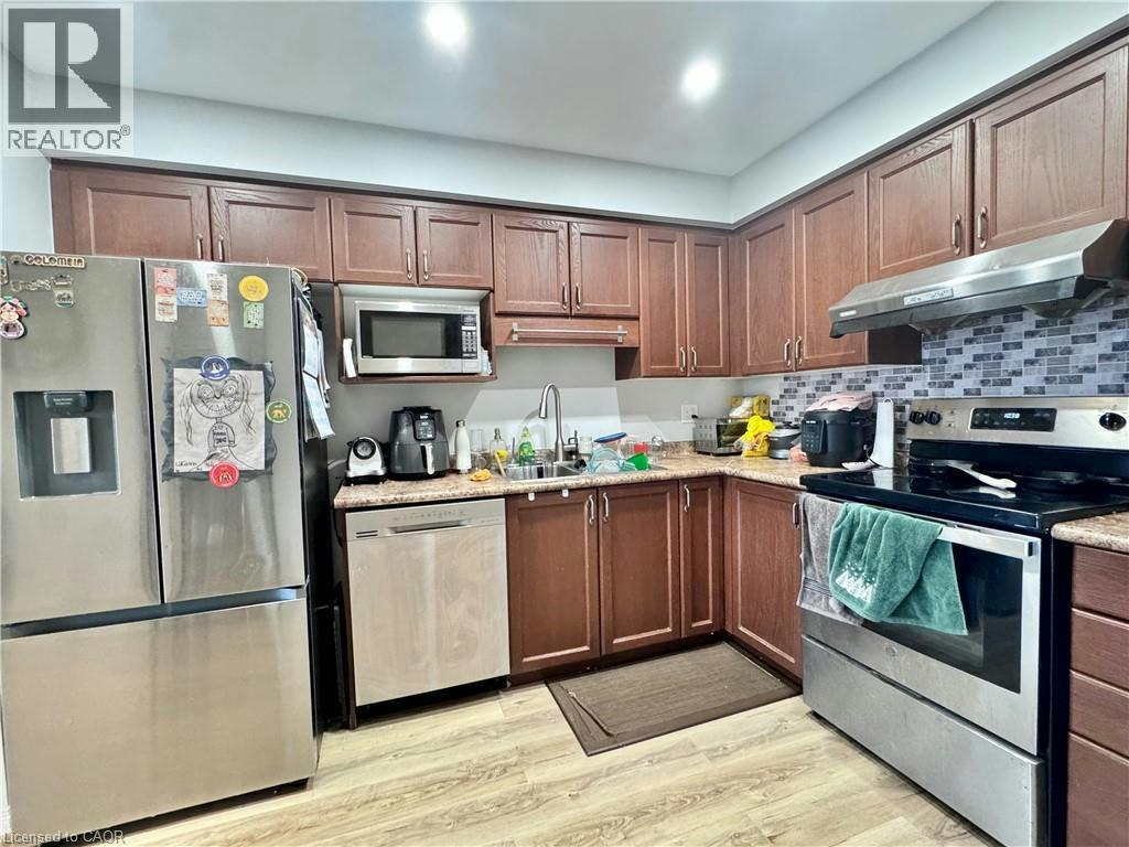 1371 Countrystone Drive, Kitchener, ON, N2N 3R8 - 10