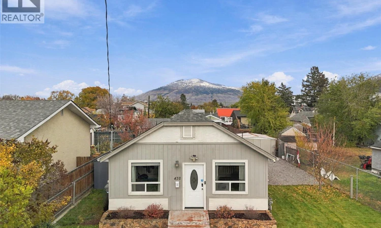 438 Royal Avenue