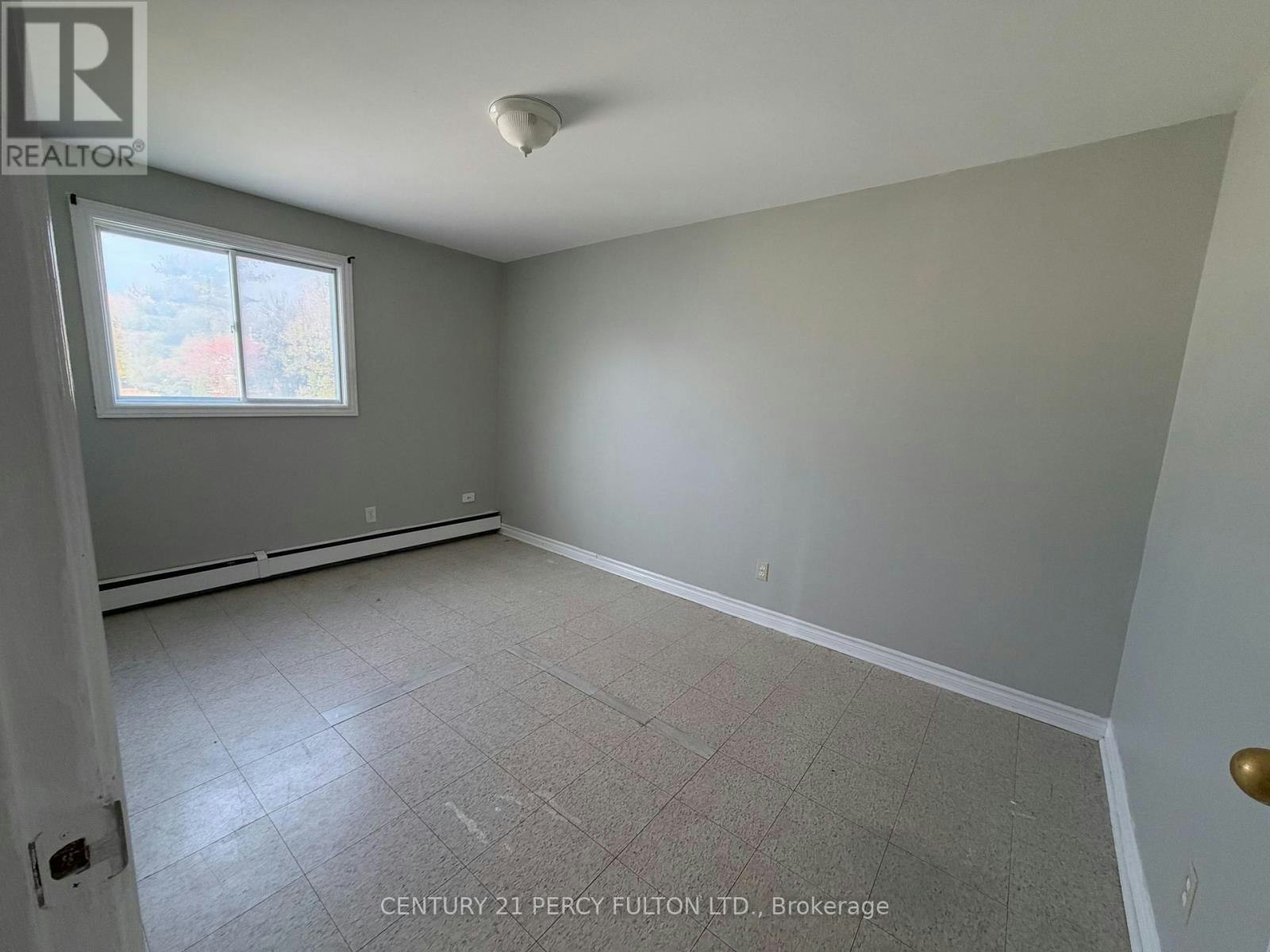 86 Brock Street E, Oshawa, ON, L1G 1S1 - 14