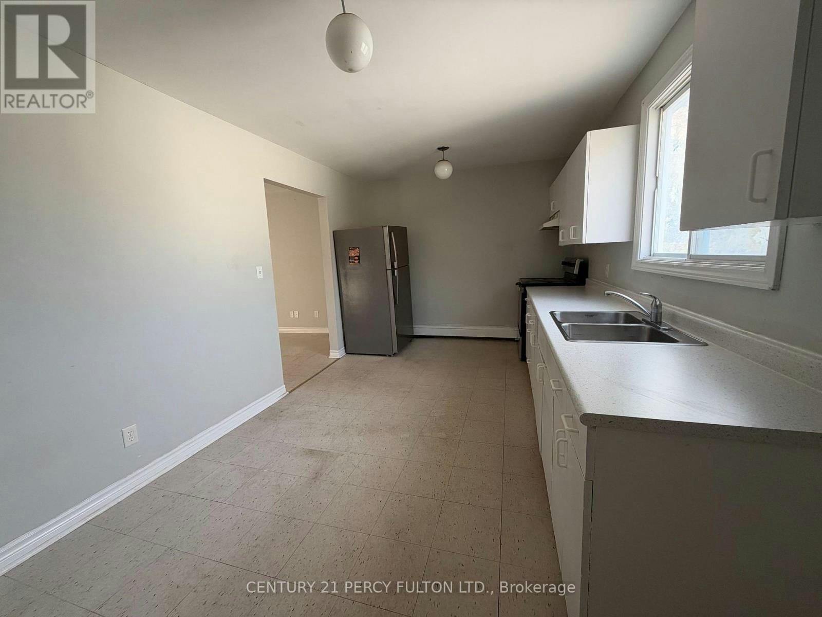 86 Brock Street E, Oshawa, ON, L1G 1S1 - 6