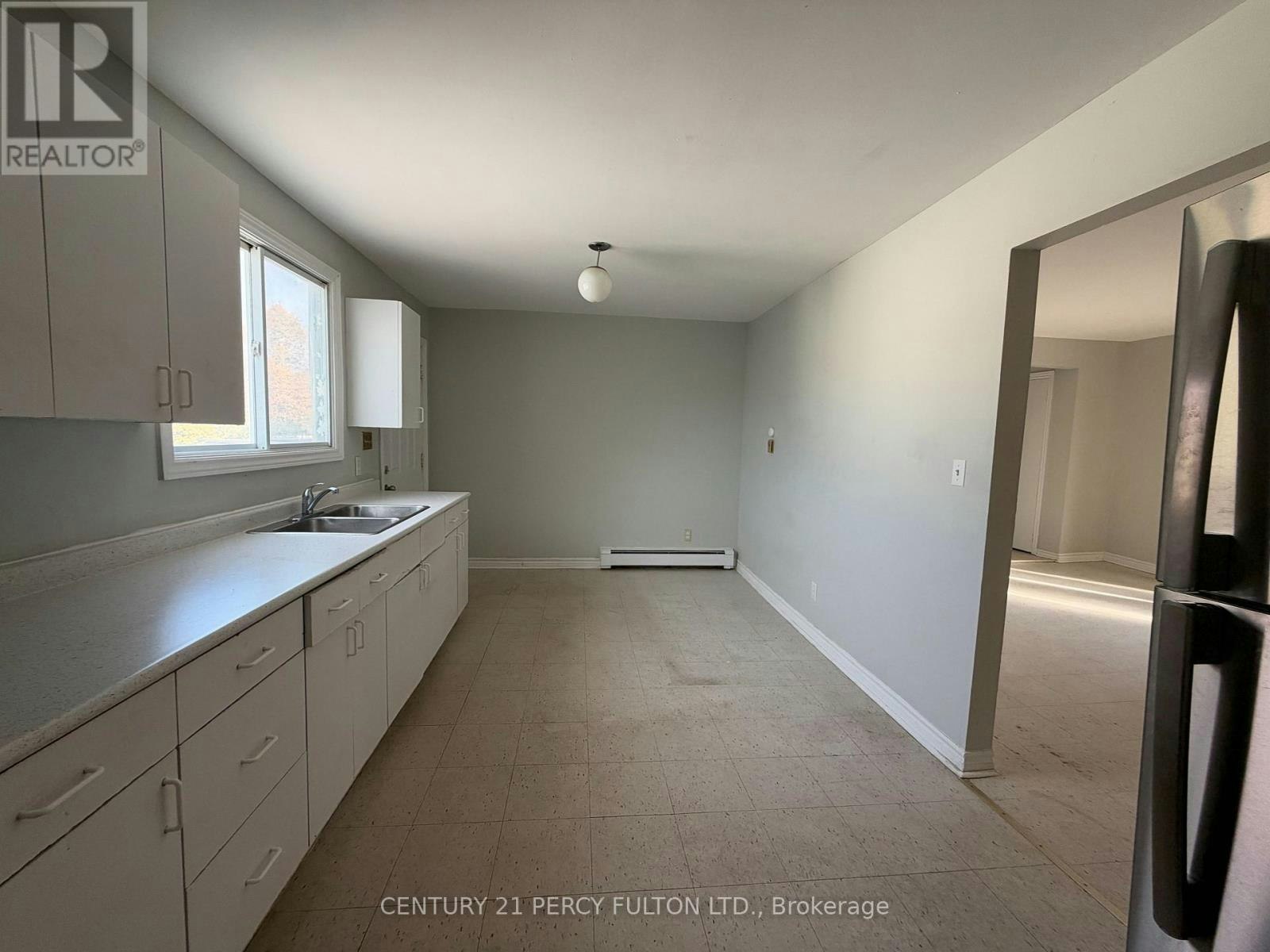 86 Brock Street E, Oshawa, ON, L1G 1S1 - 5