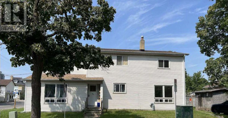 86 Brock Street E, Oshawa, ON, L1G 1S1
