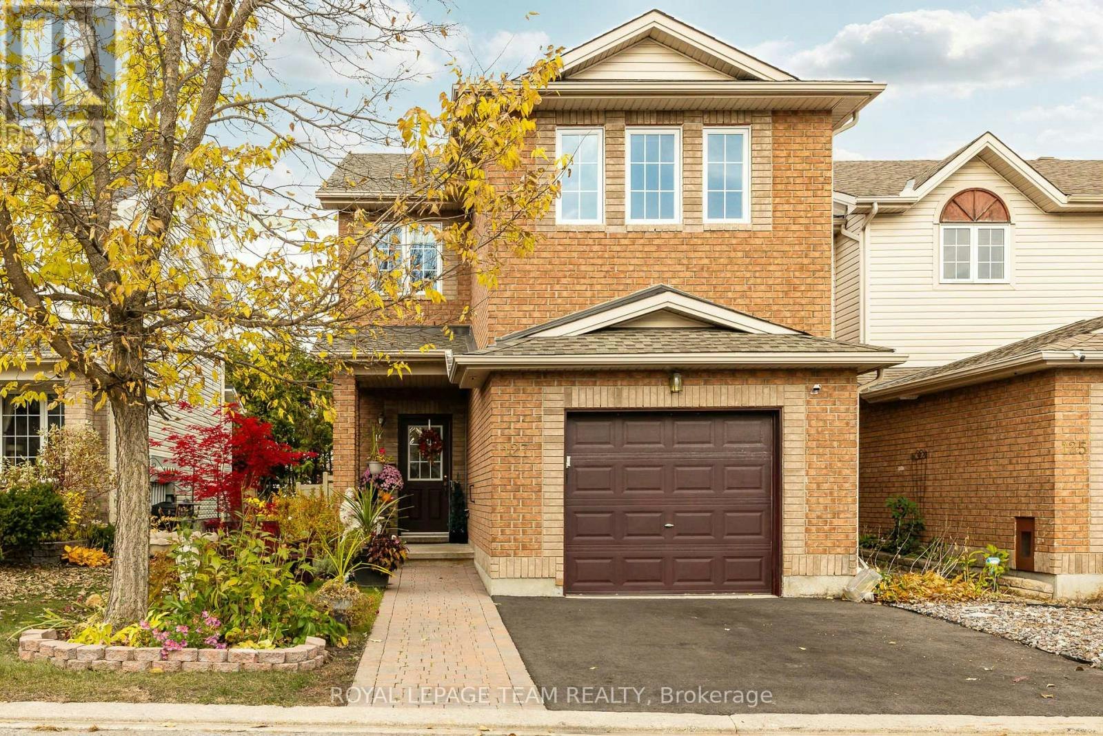 127 Kinross Private, Ottawa, ON, K2K 3P9