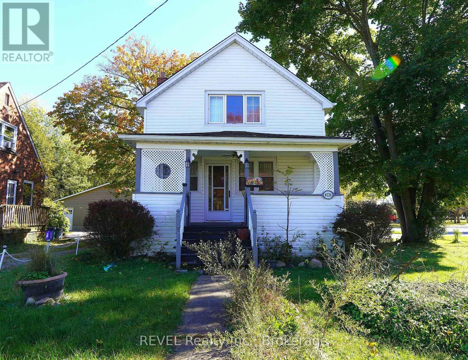4126 Welland Street, Niagara Falls, ON, L2G 6K1