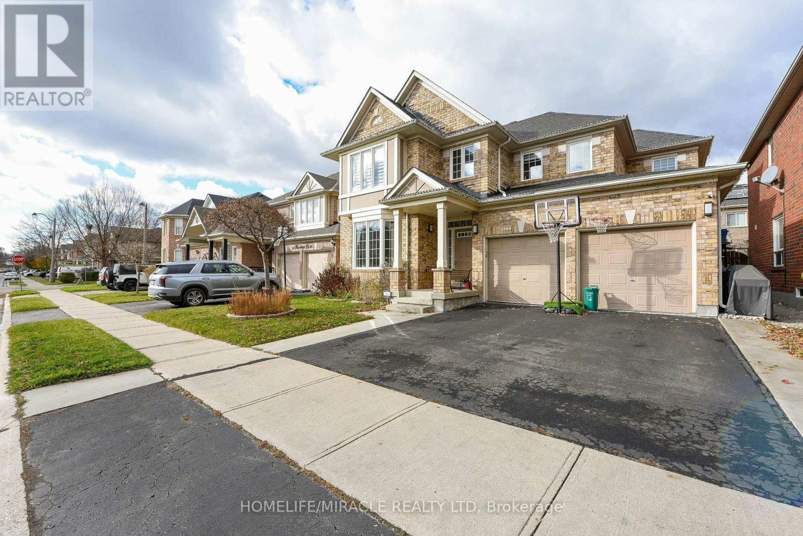 6 Mendoza Drive, Brampton, ON, L7A 3M3