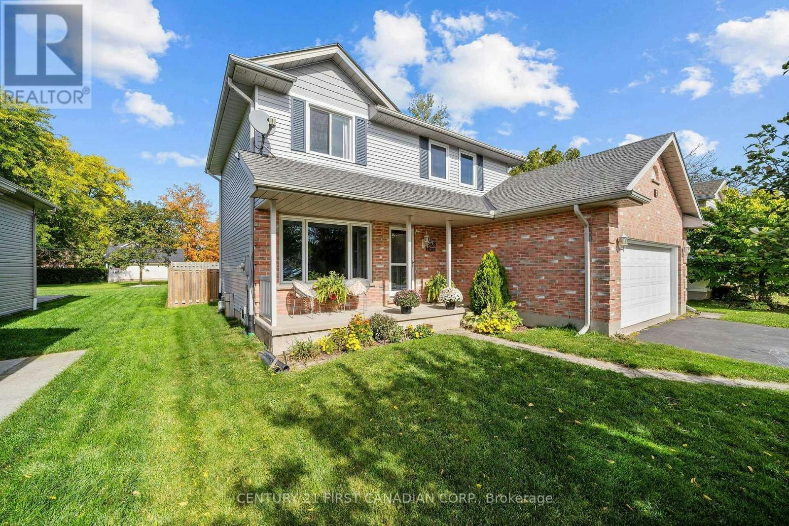 8 Robin Street, North Middlesex, ON, N0M 1A0