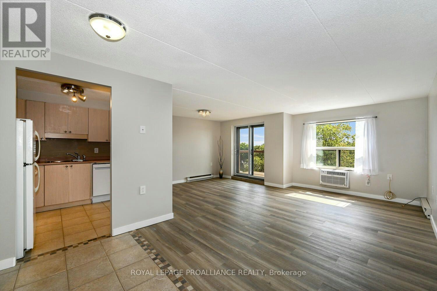 701-3 Apple Street, Brockville, ON, K6V 4X5 - 7