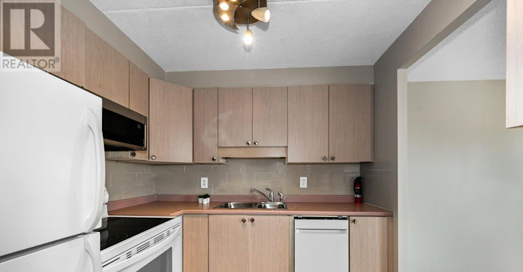 701-3 Apple Street, Brockville, ON, K6V 4X5 - 15