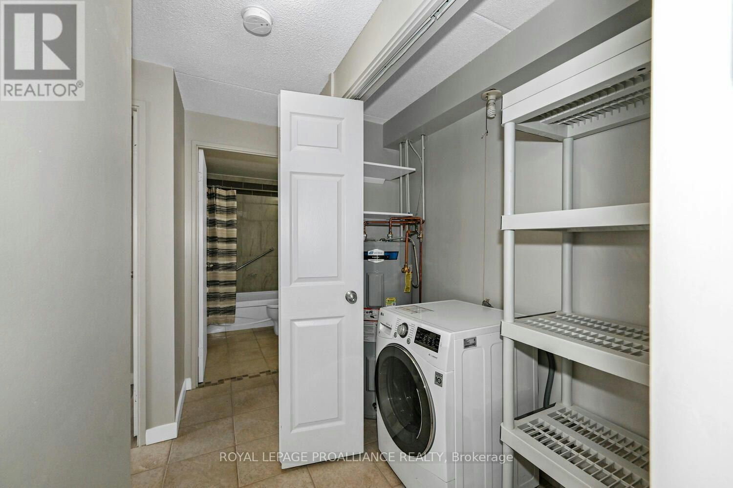 701-3 Apple Street, Brockville, ON, K6V 4X5 - 18
