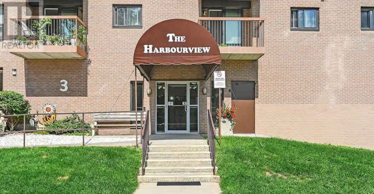 701-3 Apple Street, Brockville, ON, K6V 4X5 - 2