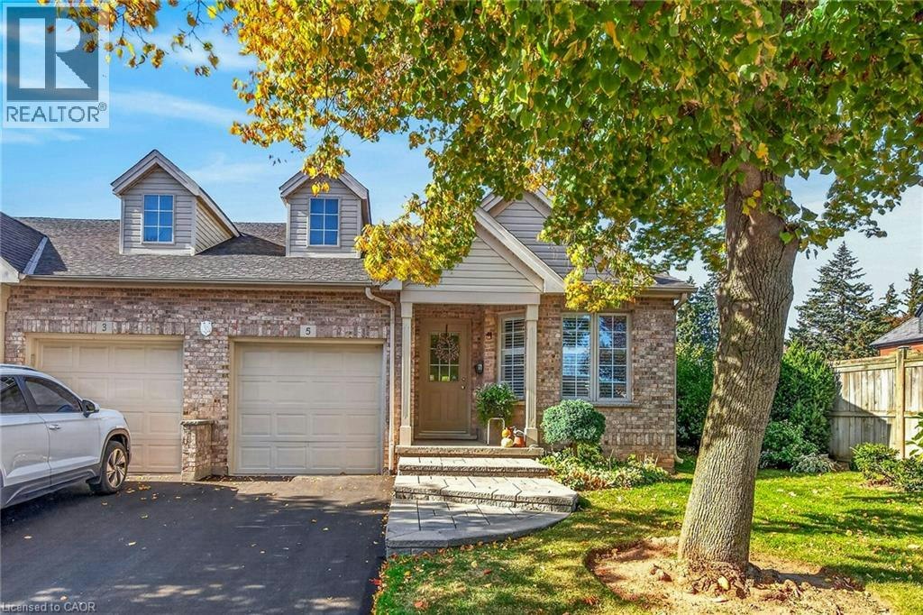 5-303 Central Avenue, Grimsby, ON, L3M 5L7